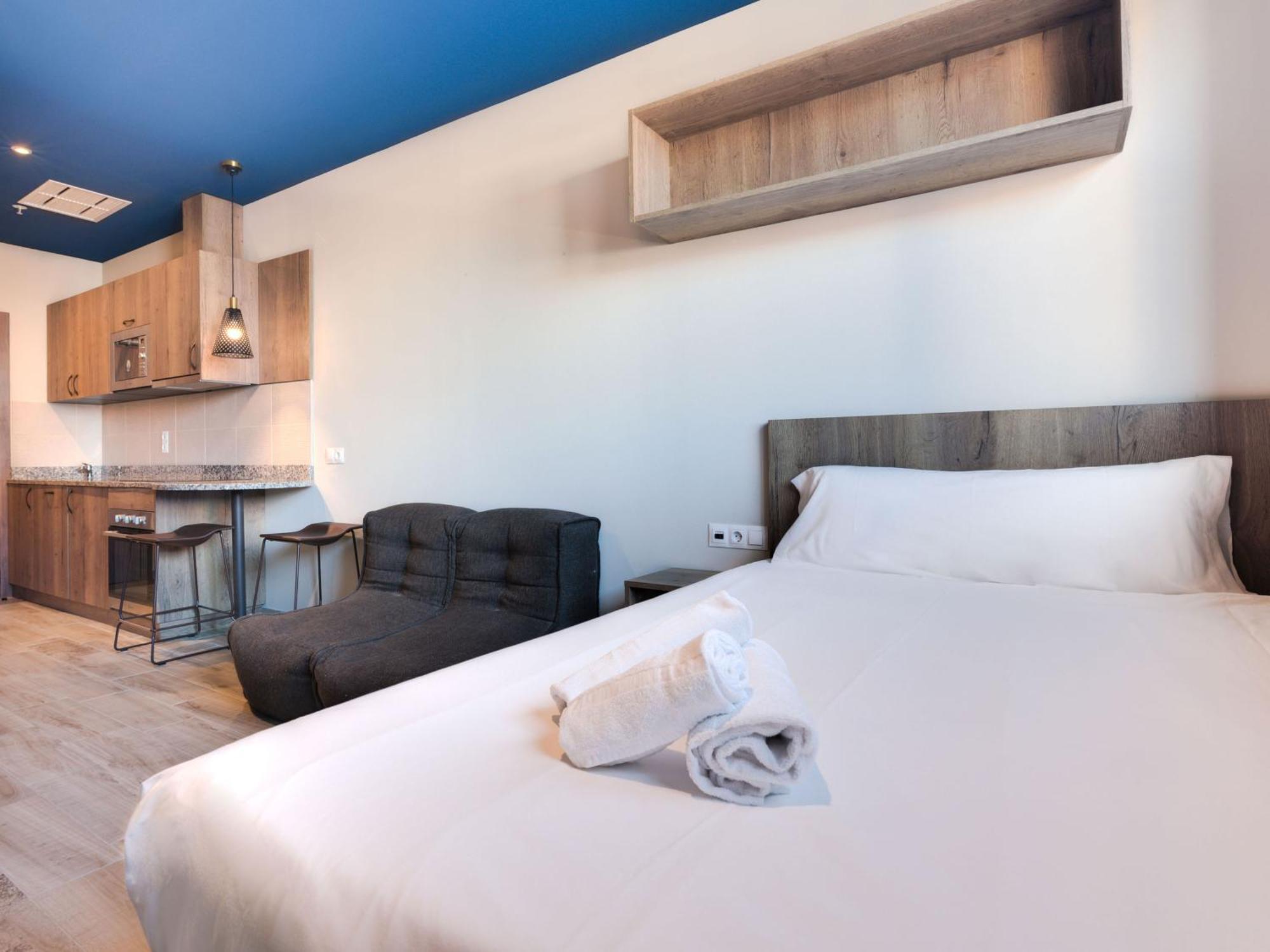 Livensa Living Studios Valencia Marina Real Hotel-Apartamento Bagian luar foto