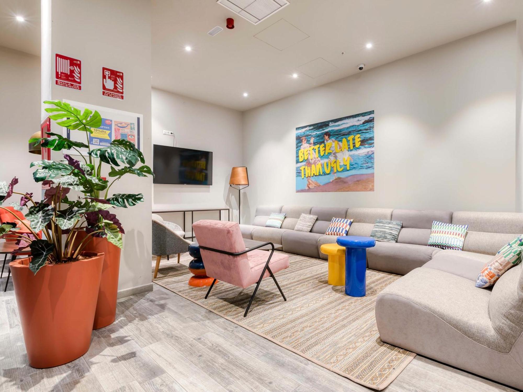 Livensa Living Studios Valencia Marina Real Hotel-Apartamento Bagian luar foto