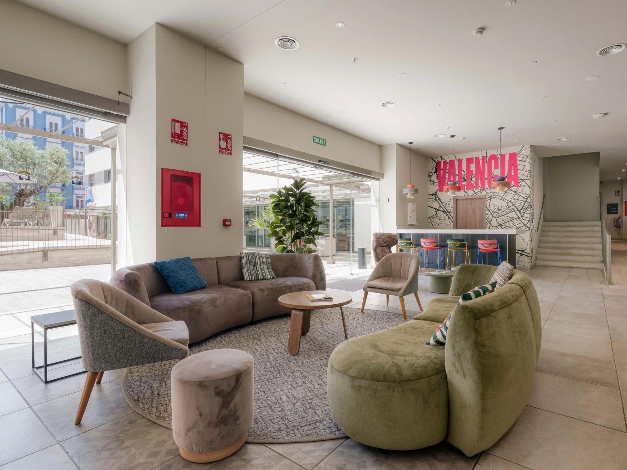 Livensa Living Studios Valencia Marina Real Hotel-Apartamento Bagian luar foto